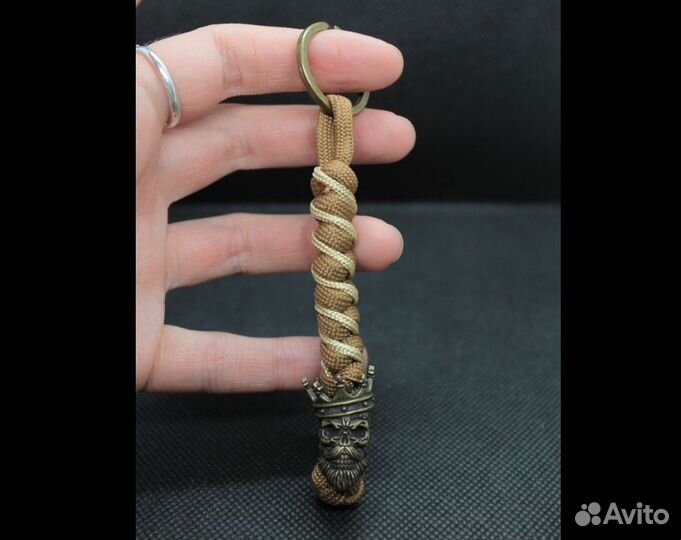 Брелоки из паракорда с бусинами