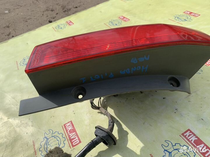 Фонарь правый Honda Pilot 1