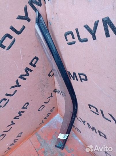 Ветровик передний левый Toyota Probox NCP51 1NZ-FE