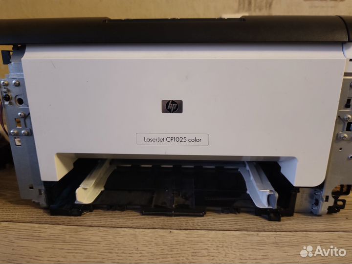 Продам принтер на разбор hp cp 1025