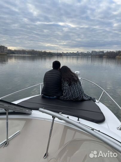 Аренда яхты катера с капитаном