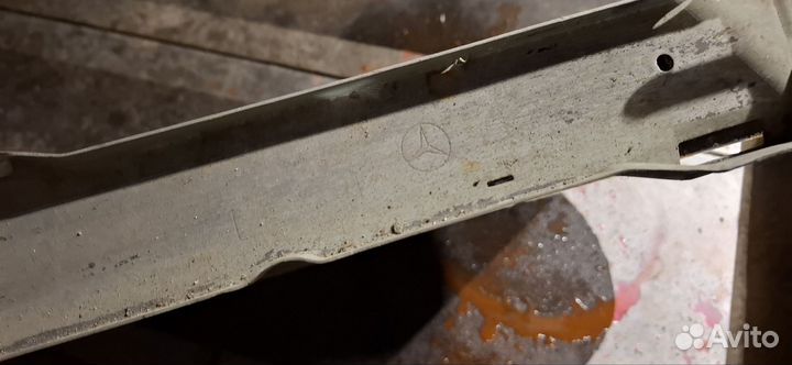 Радиатор mercedes 124