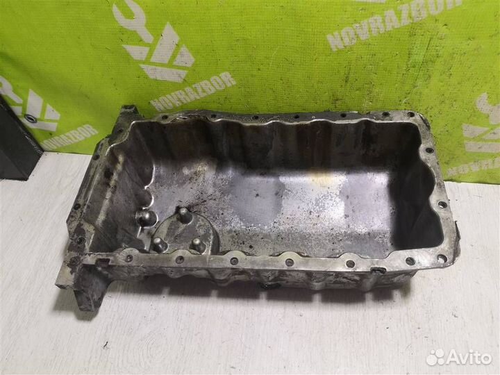 Поддон масляный двигателя Фольксваген Гольф 4 Бо