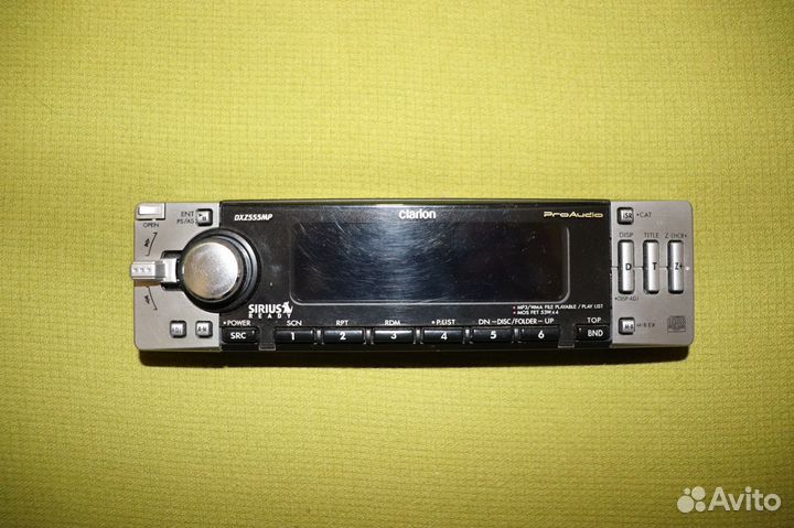 Панель от автомагнитолы Clarion DXZ555MP