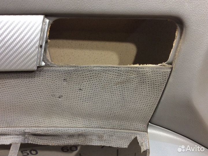 Обшивка двери передней левой передняя левая