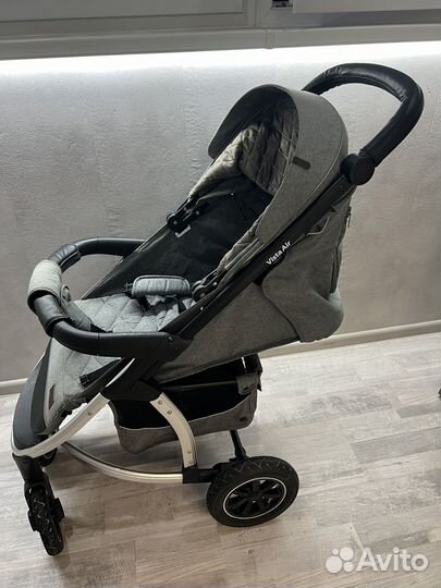 Коляска прогулочная Carello Vista Air