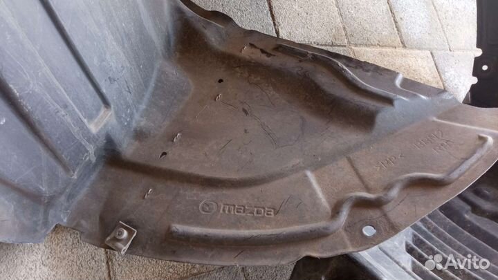 Подкрылки Mazda 3 BL