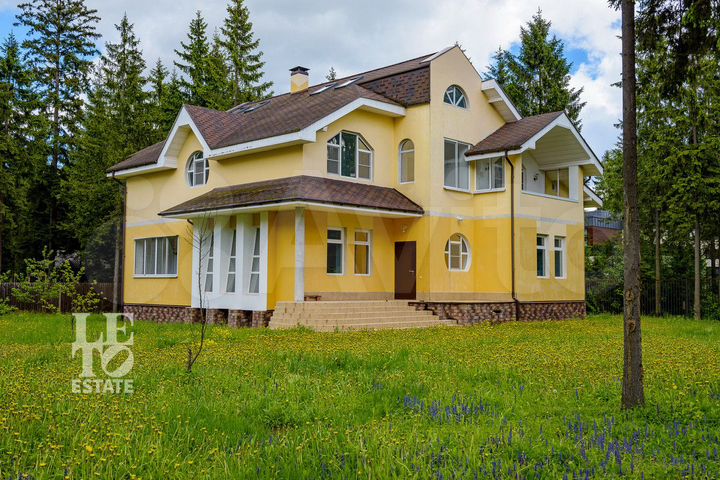 Дом 520 м² на участке 25 сот.