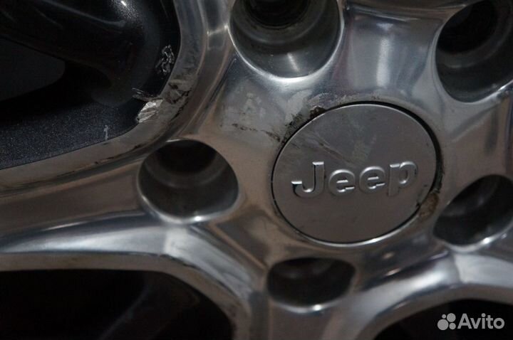 Колесо Polished/Tech Gray Alum Jeep Grand Cherokee