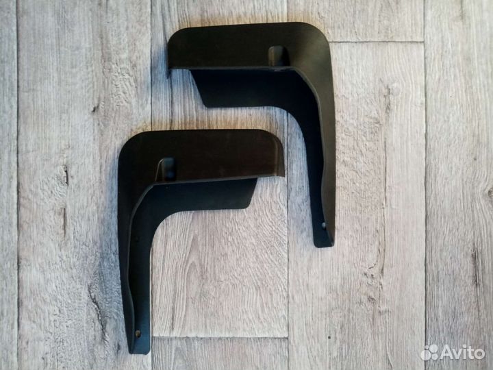 Брызговики универсальные