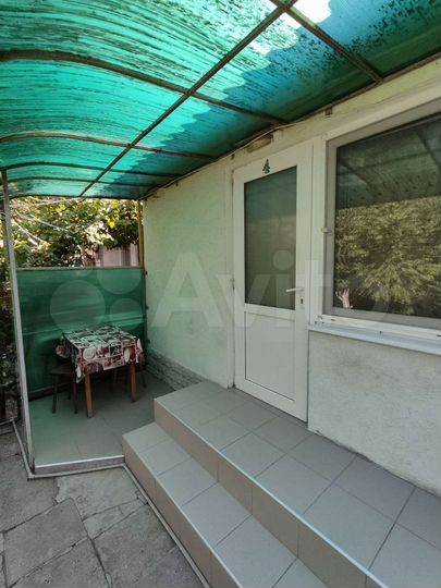 Дом 32 м² на участке 1 сот.