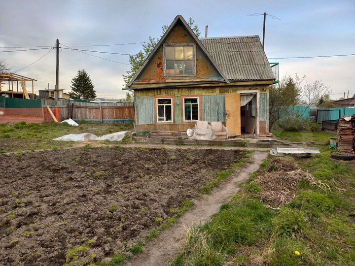 Дача 24 м² на участке 6,4 сот.