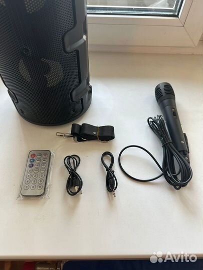 Блютуз колонка