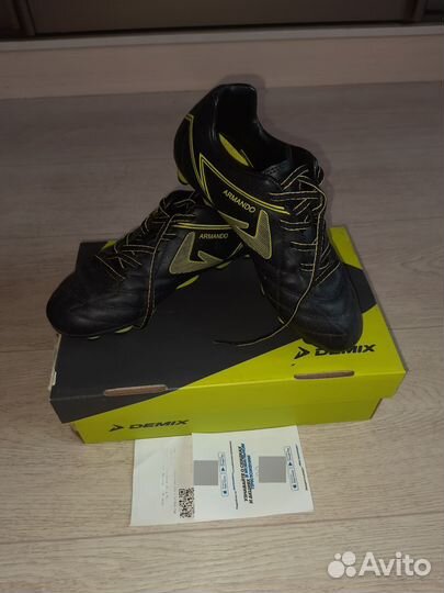 Детские футбольные бутсы 34 размер