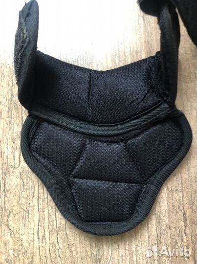 Защита шеи хоккейная