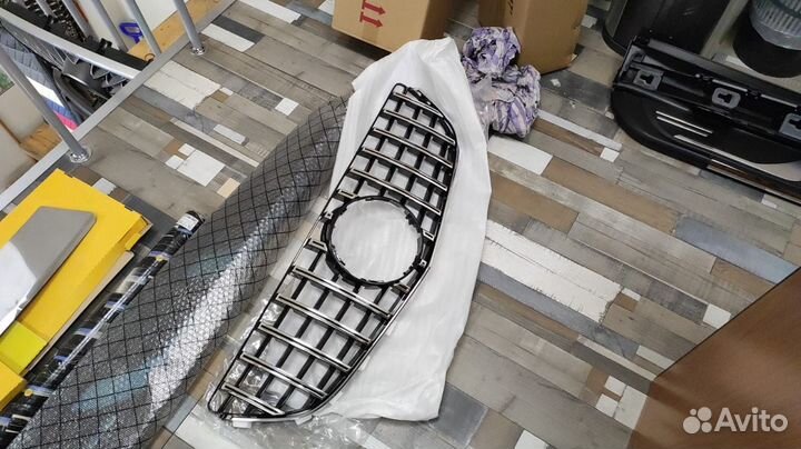 GT решетка радиатора Mercedes-Benz E-class W207