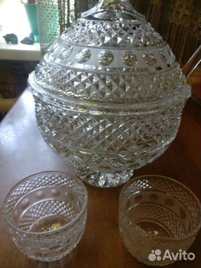 Крюшонница хрустальная с половником