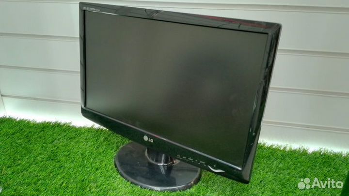 Монитор. LG 20M47D