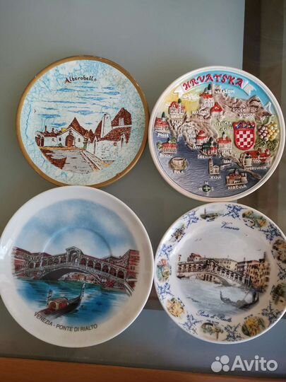 Настенная тарелка