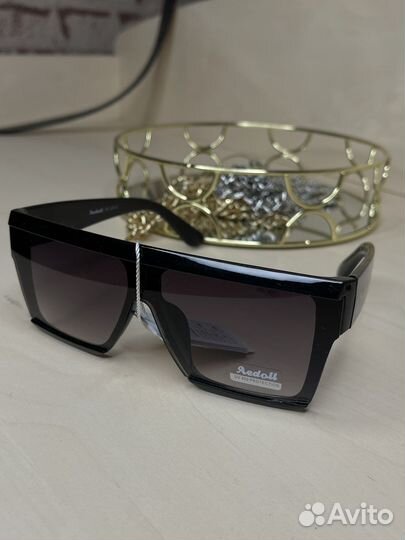 Солнцезащитные очки женские