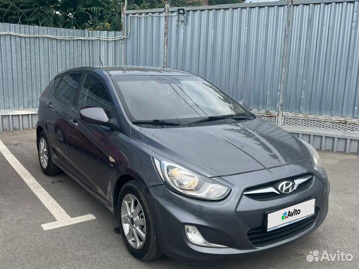 Hyundai Solaris 1.6 AT, 2012, 156 000 км