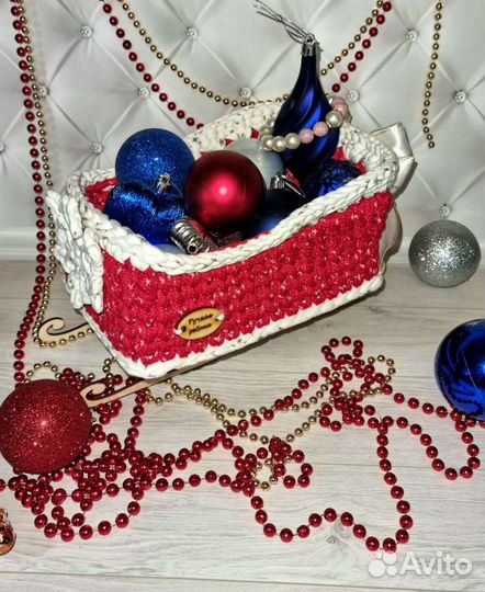 Корзинка сани деда мороза