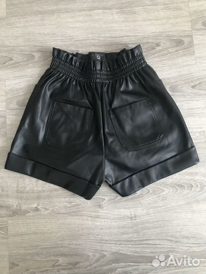 Шорты кожаные Zolla