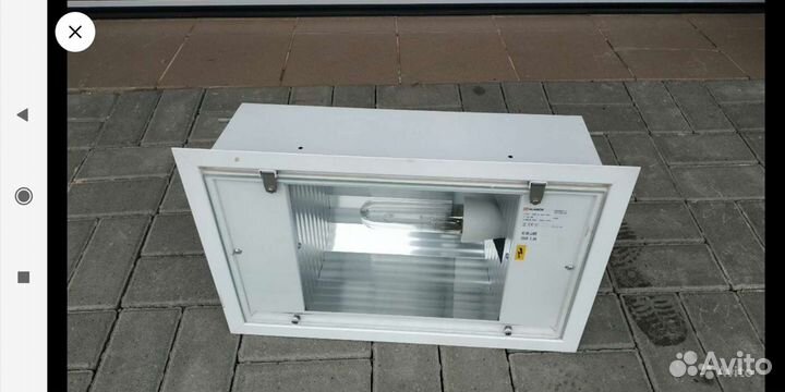 Прожектор очень яркий по свету и малопотребляющий