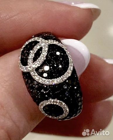 Золотое кольцо с черными и белыми бриллиантами объявление продам