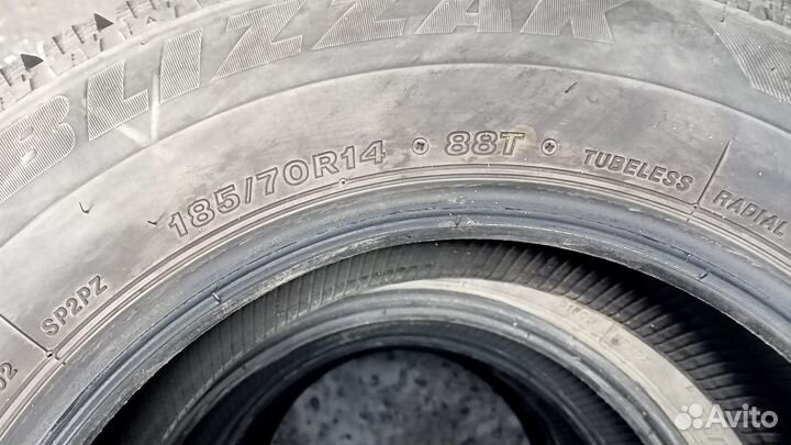 Bridgestone Blizzak Spike-02 185/70 R14