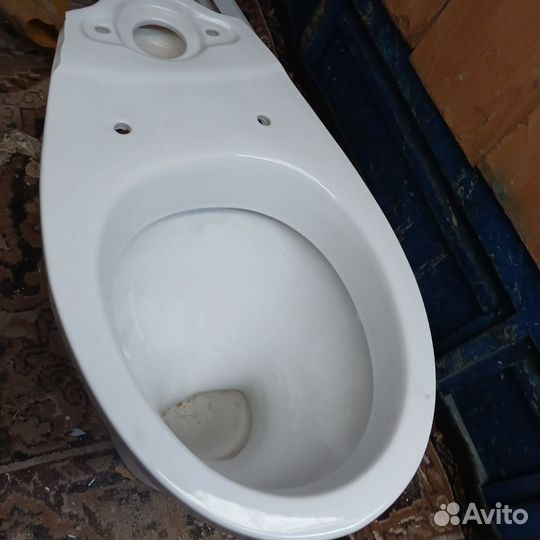 Унитаз новый