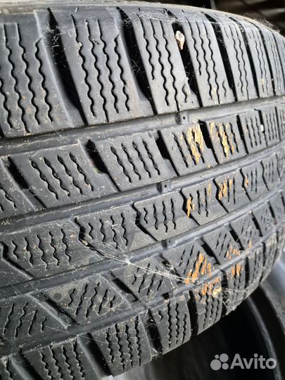 Kumho WinterCraft KW27 225/50 R18 V