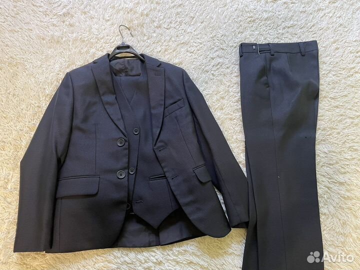 Школьный костюм