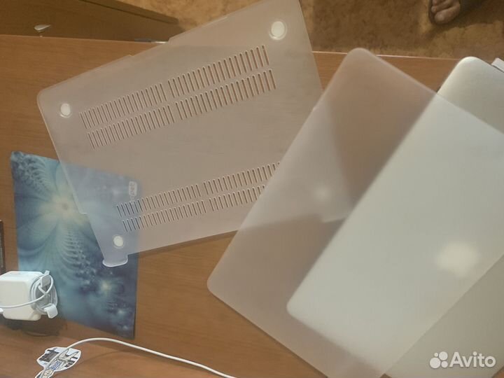 Мак бук air 13 / 2011г