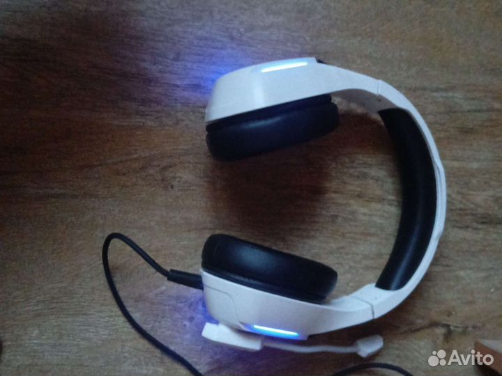 Проводные наушники