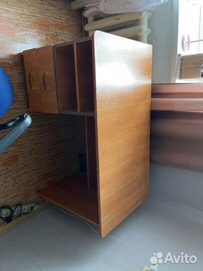 Письменный стол