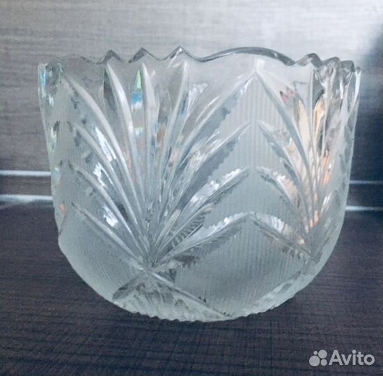 Ваза хрустальная