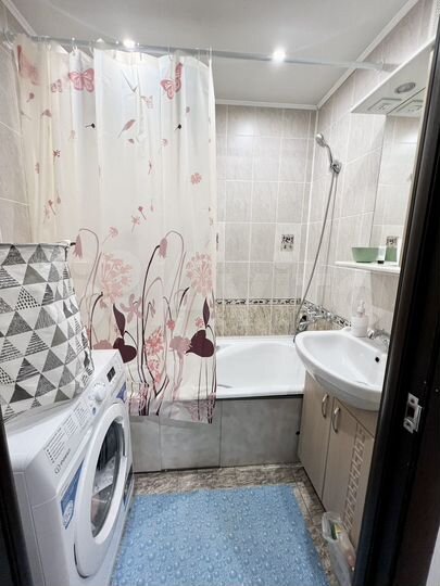 2-к. квартира, 58 м², 2/9 эт.