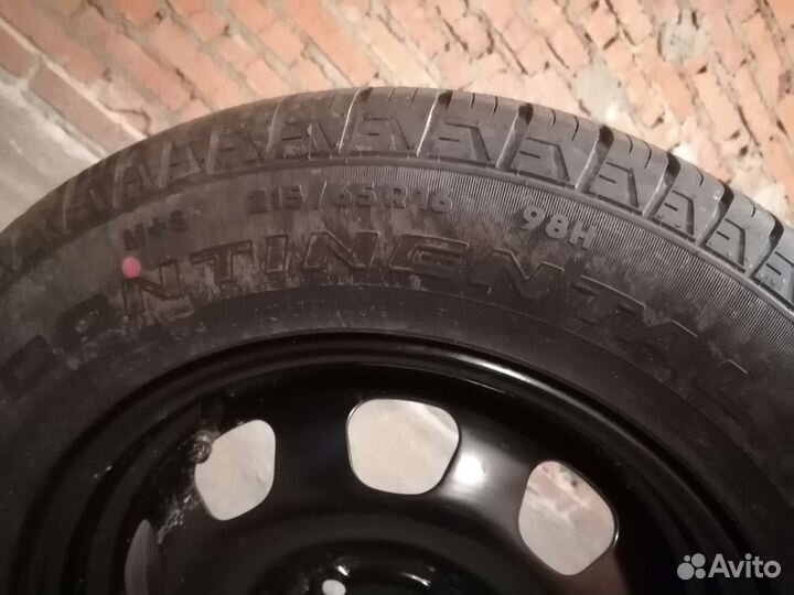 R16 Continental ContiCrossContact LX 215/65, PCD 5x114.3 DIA 66.1