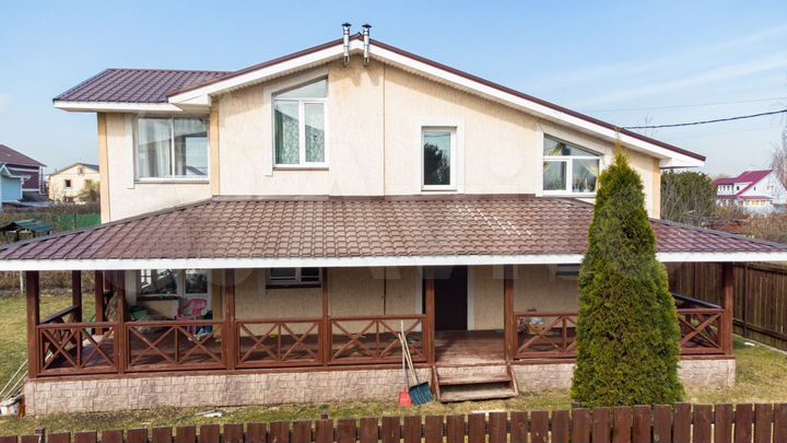 Дом 170 м² на участке 8 сот.