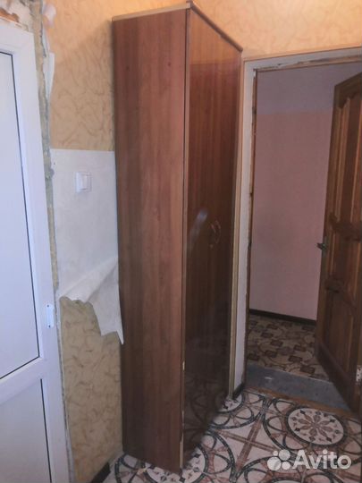 Шкаф