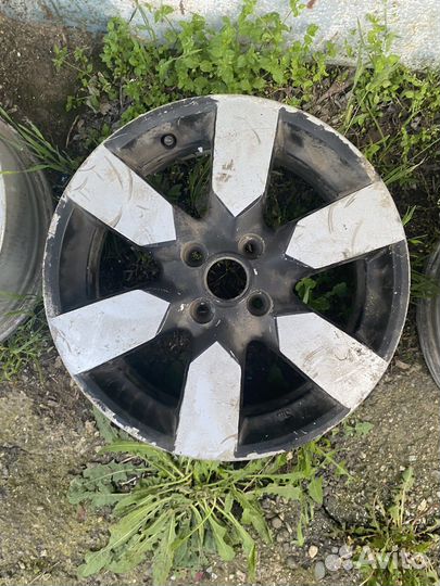 Продаю диски r16