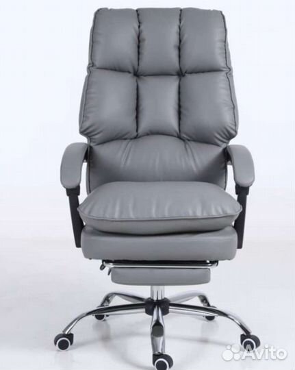 Офисное кресло 