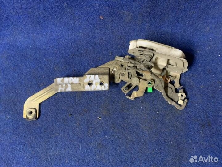 Замок боковой двери задний правый Toyota Carina