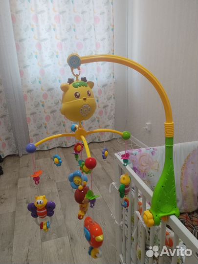 Продам мобиль детский