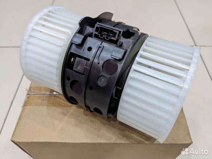 Мотор отопителя renault megane III