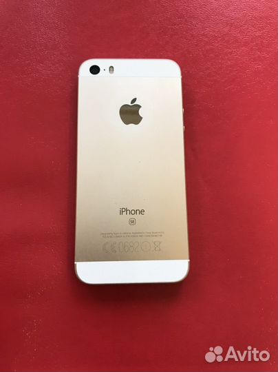 iPhone SE, 32 ГБ