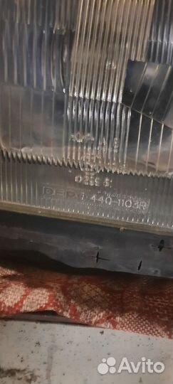 Фара правая mercedes 124