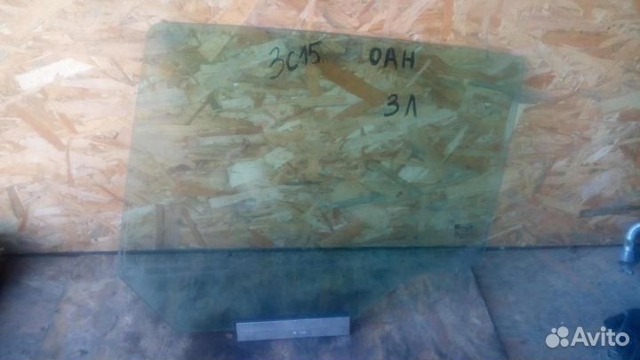 Стекло двери задней левой Opel Astra H 2004-2014