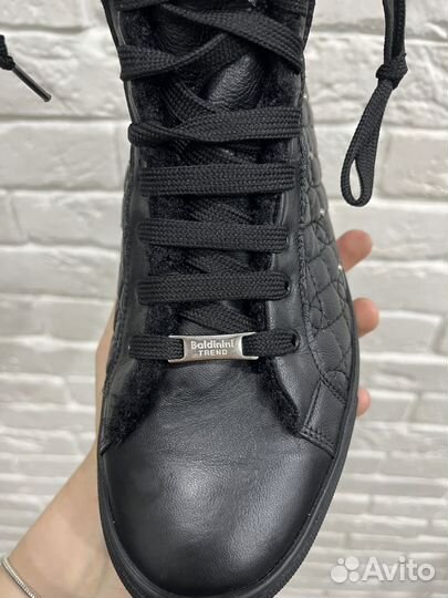 Ботинки зимние baldinini 38